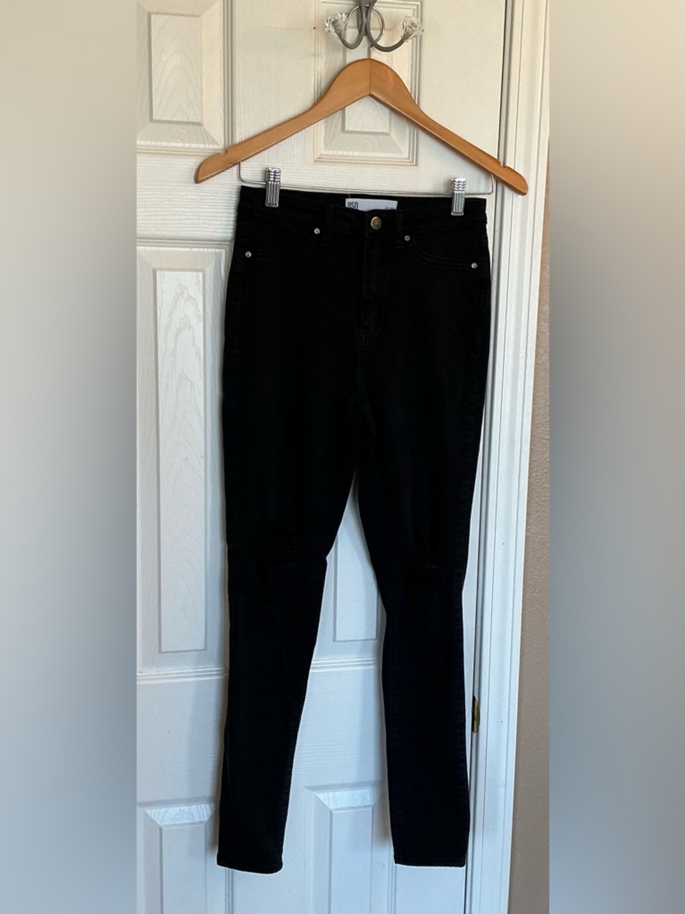 RSQ L.A Black High-Rise Distressed Slim Jeans Size 5 W27